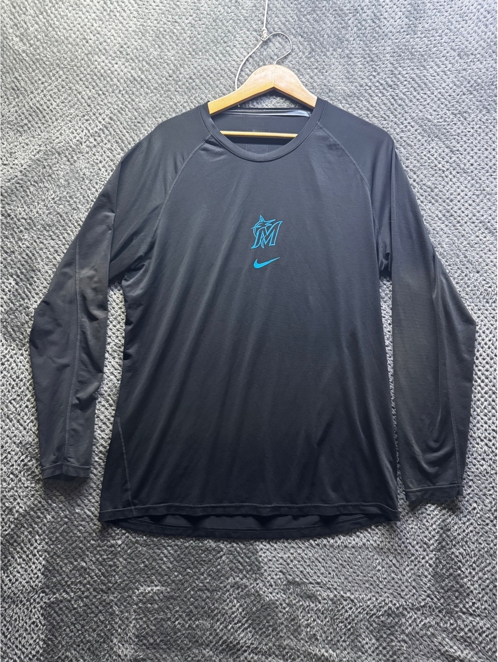 Miami Marlins Team Issue Long Sleeve Nike Black Mens XL 635
